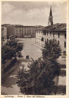 Spilimbergo, piazza S.Rocco vista dal viale Barbacane